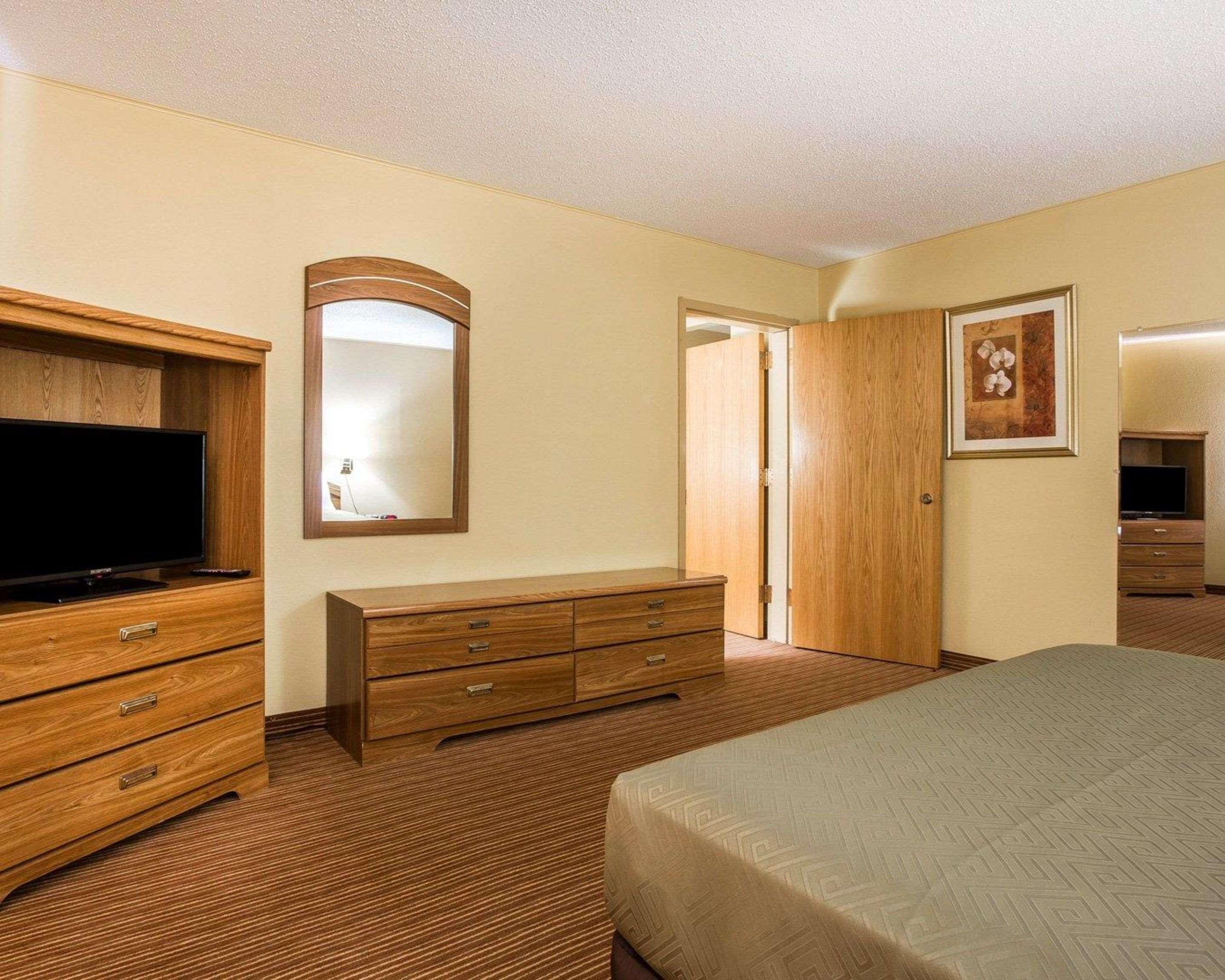 Surestay By Best Western Massena Ngoại thất bức ảnh